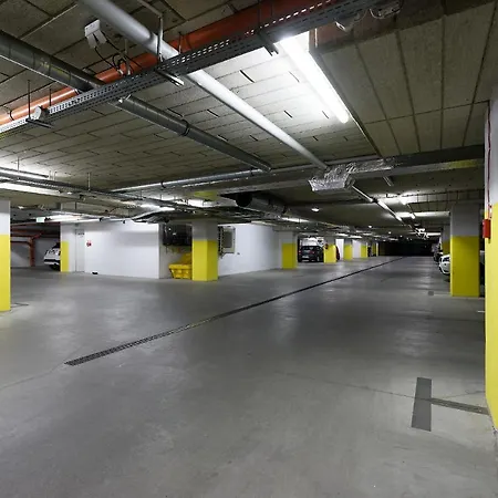Art Apartament Parking By Impero Poznan Exterior photo